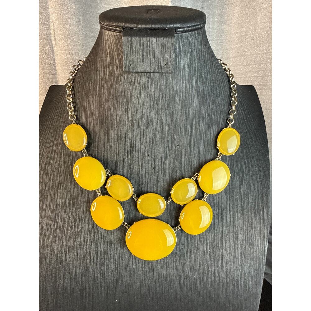 Modern Statement Necklace in Yellow and Gold
